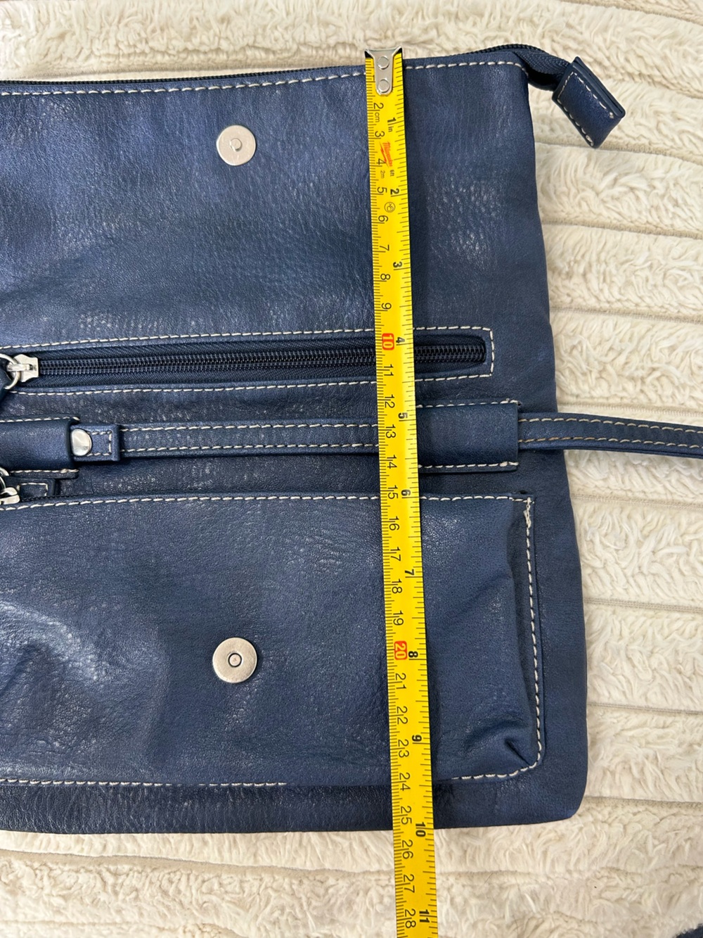 Kenneth Cole Reaction Navy Slim Crossbody with Front Zip - Picture 9 of 9